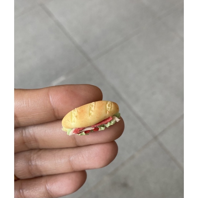 mô hình bánh mì mini bằng đất sét