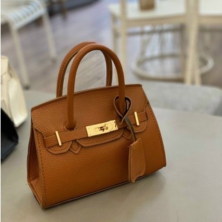 Túi xách hờ mờ da hạt gạo size 22