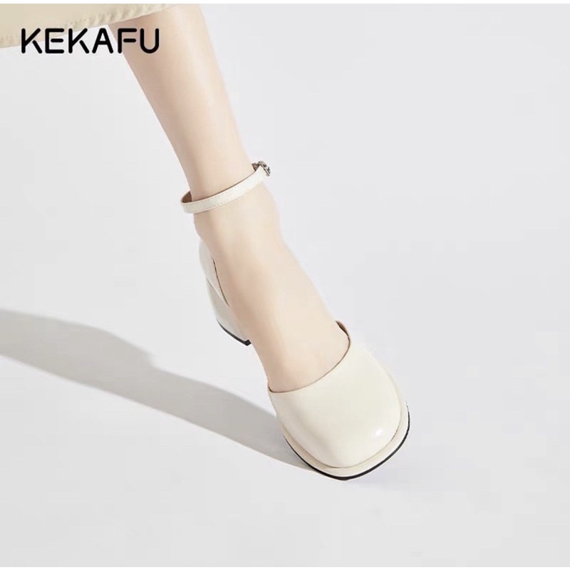 Giày cao gót đính nơ