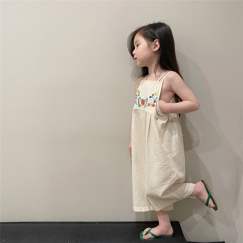Jumpsuit thêu hoa màu vintage cho bé gái