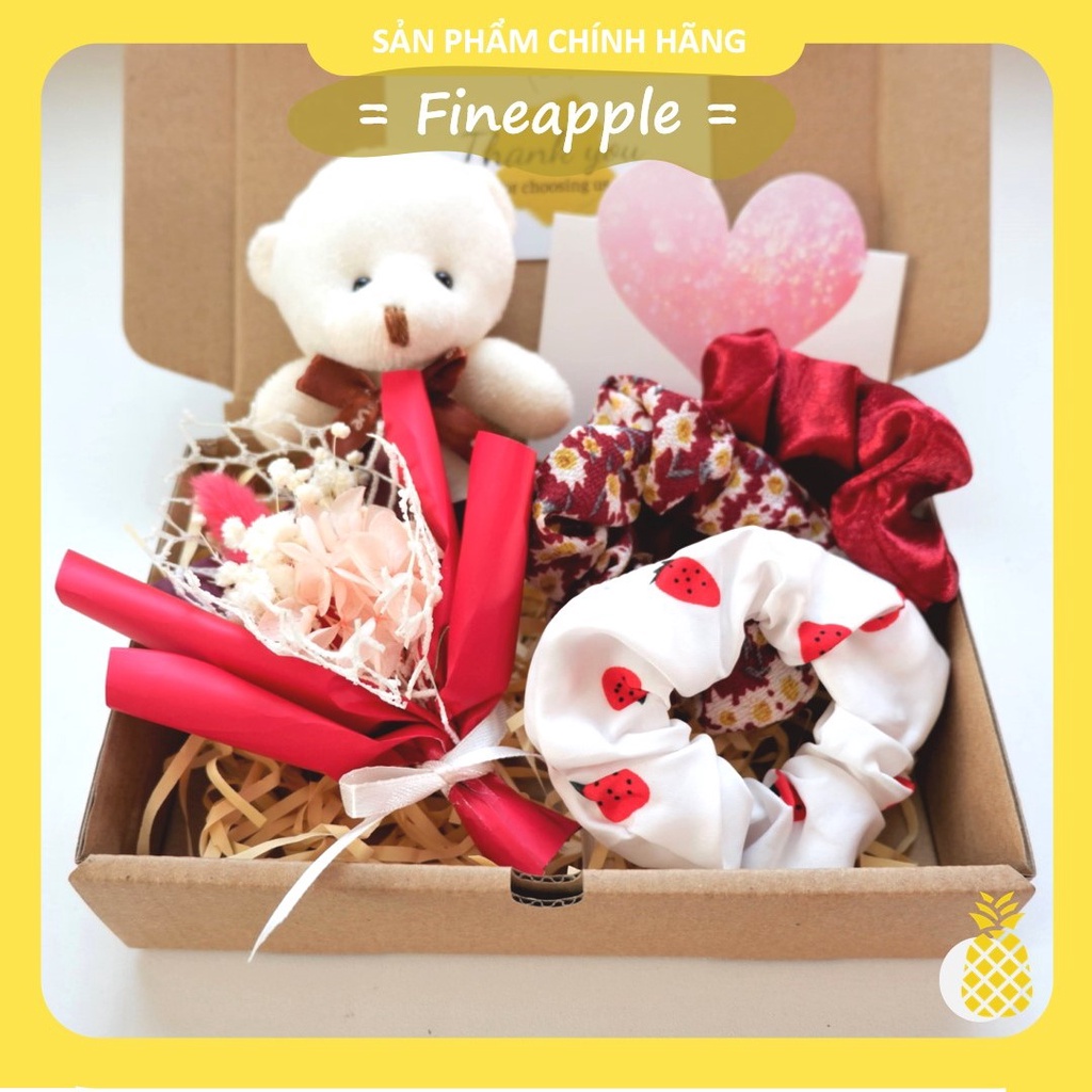 Set quà tặng bạn gái, người yêu Valentine, Quốc tế phụ nữ 8/3, Set quà Socola gấu bông và hoa khô - VAL01