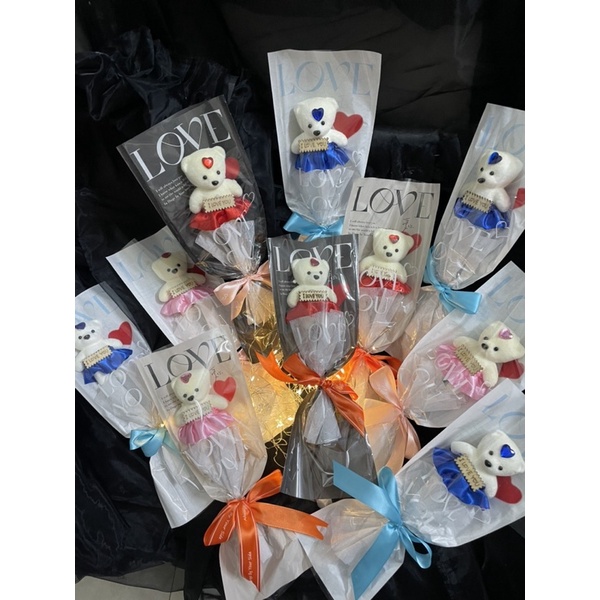 Bó hoa gấu love 1 con