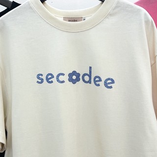 Áo thun nữ logo Secodee form rộng | Codee Tee | Secodee