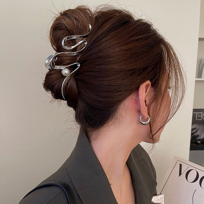 Kẹp Tóc Hình Cá Mập Đính Ngọc Trai Giả Bằng Kim Loại Thời Trang Năm 2023 Cho Nữ