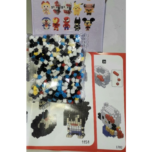 Lắp ráp 2 nhân vật mã số 1151 và 1702 có rất nhiều chi tiết bằng nhựa rất đẹp