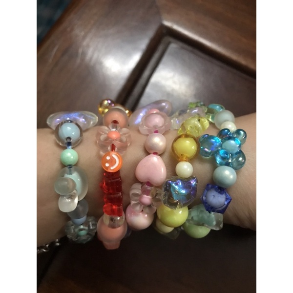 Vòng đeo tay chuỗi hạt nhựa siêu xinh, kute , phong cách hàn quốc, vòng tay xì tin handmade vòng hạt cườm