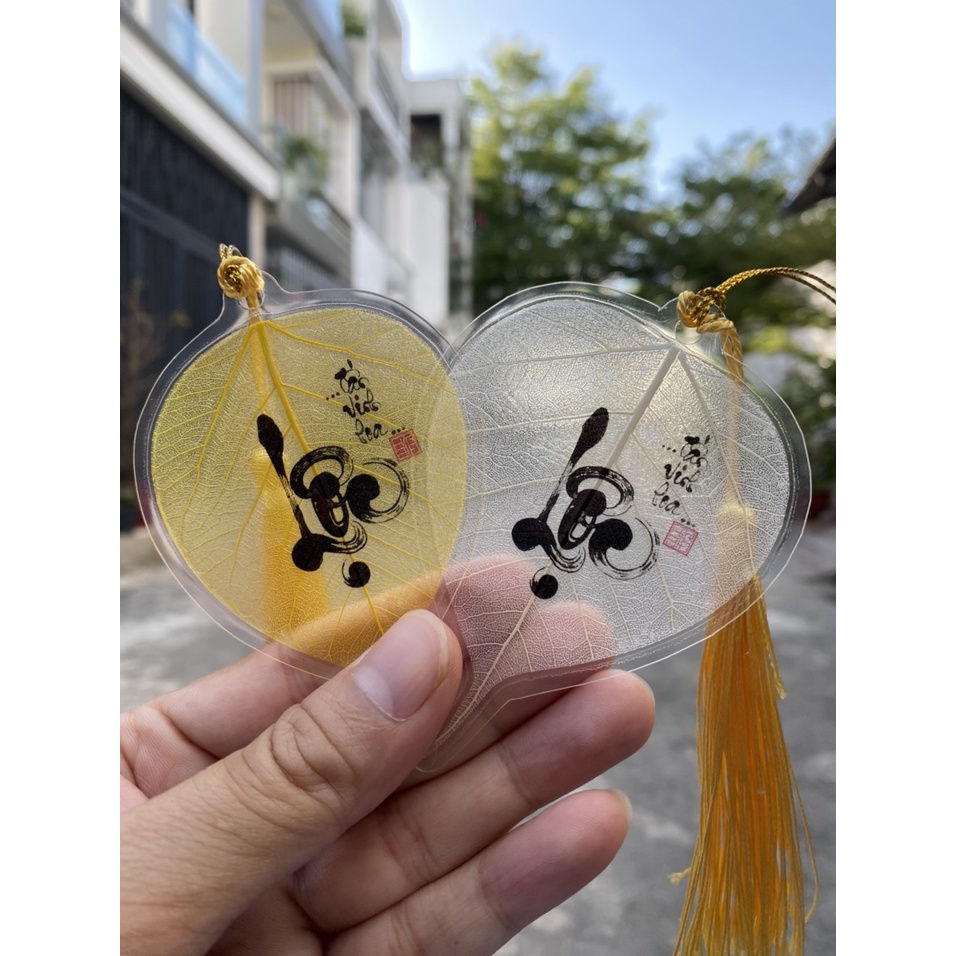 - Lá bồ đề in chữ Thư Pháp - Món quà mang đến May Mắn, Bình an - Kích cỡ 6x9cm