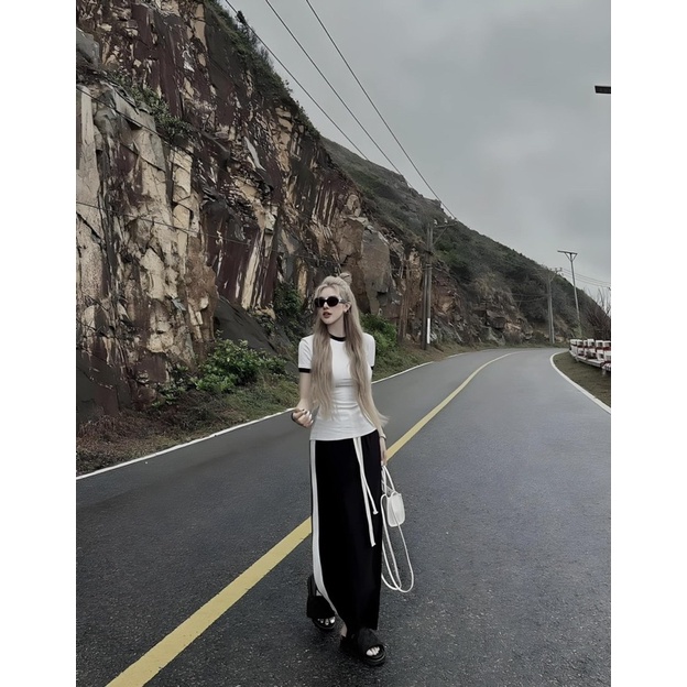 Set áo thun gân + chân váy hoac quan 55-90kg