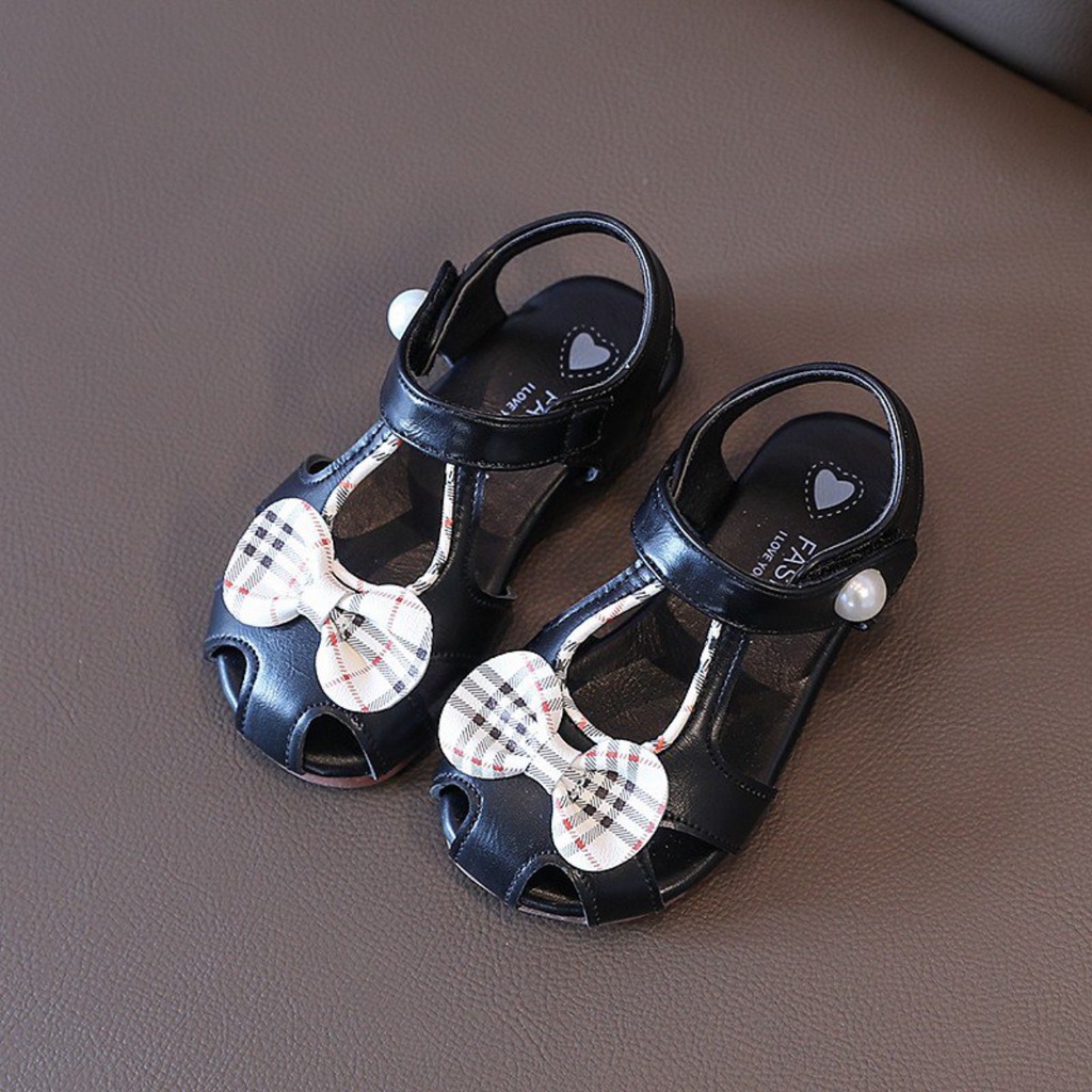 Sandal dép quai hậu trẻ em da mềm đế cao su chống trượt cho bé gái học sinh từ 1 tuổi đến 8 tuổi Richkidsstore2021 C28