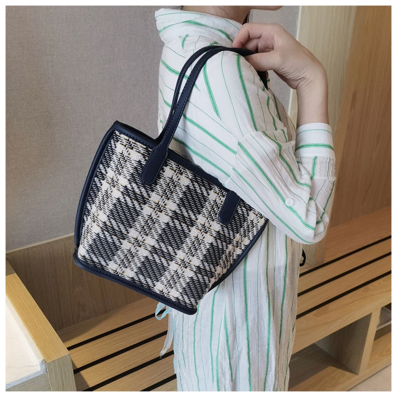 AlphaZ Túi Xách Tote Sức Chứa Lớn Thiết Kế Thời Trang niche Dành Cho Nữ