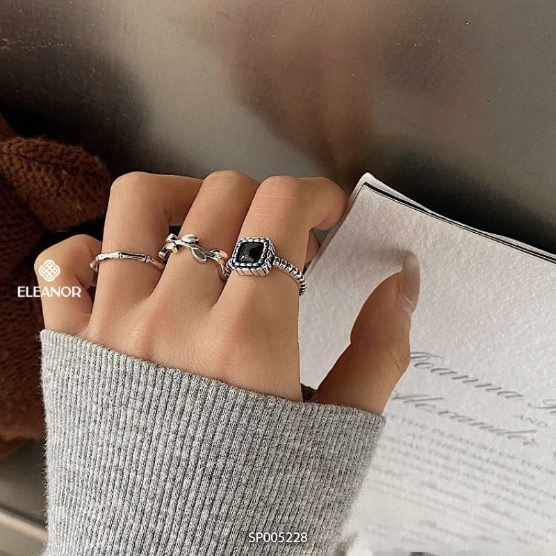 Nhẫn nữ hở bạc 925 Eleanor Accessories mặt vuông đính đá phụ kiện trang sức 5228