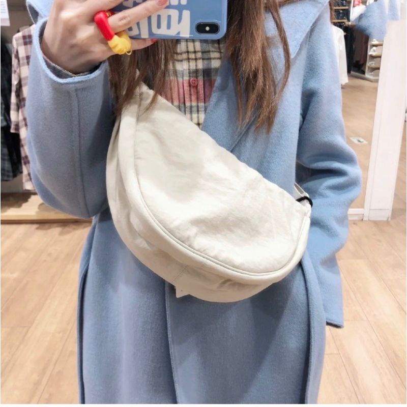 UNIQLO Tương tự đa chức năng không thấm nước nylon chéo túi Hàn Quốc nữ gửi thư túi xách nữ sinh viên tote túi sản phẩm thời trang
