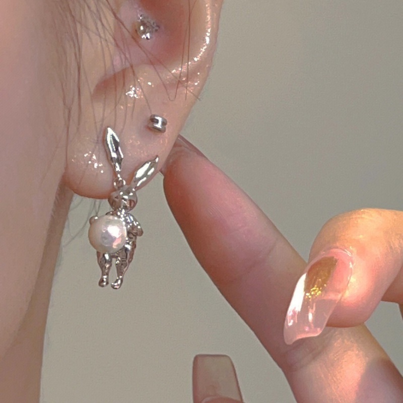 Bông Tai Hình Thỏ Và Ánh Trăng Dễ Thương Thời Trang Cho Nữ