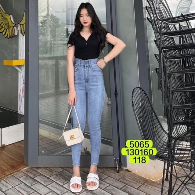 Set Jeans dài co giãn 2 nút trơn + crop cổ vuông gài nút