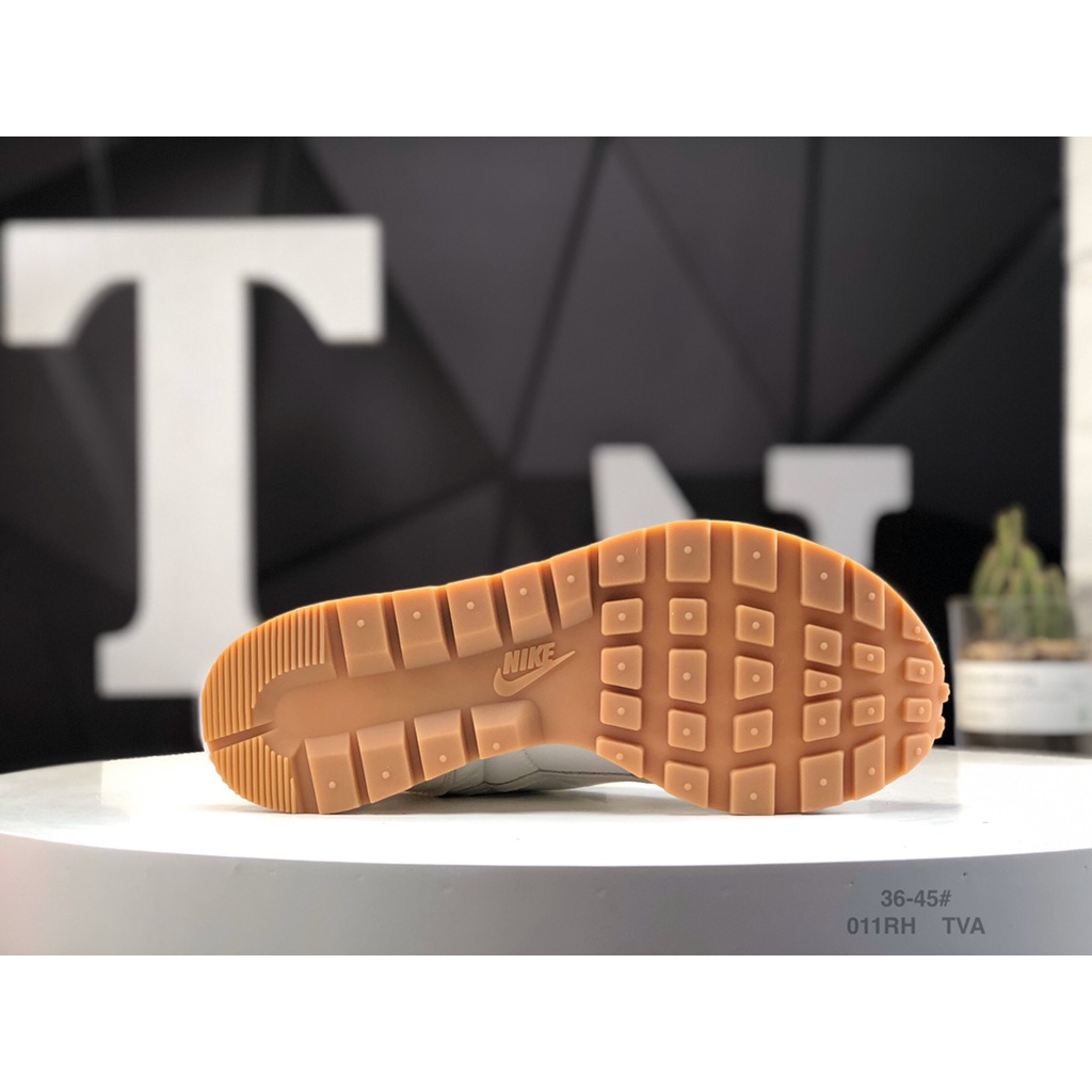 Giày Chạy Bộ Sacai X NK vaporWaffle DD1875 100 36-45