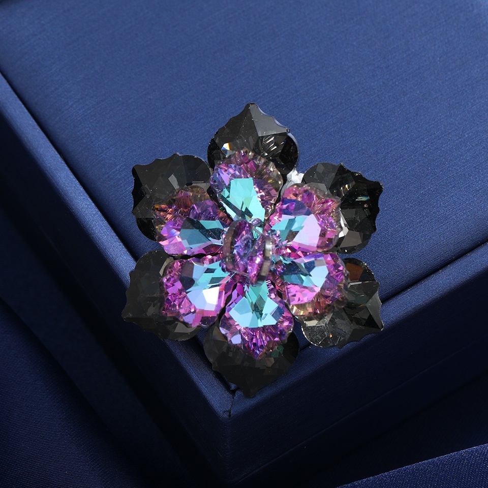 Ghim Cài Áo Hình Hoa Đính Đá Sang Trọng Cho Nữ