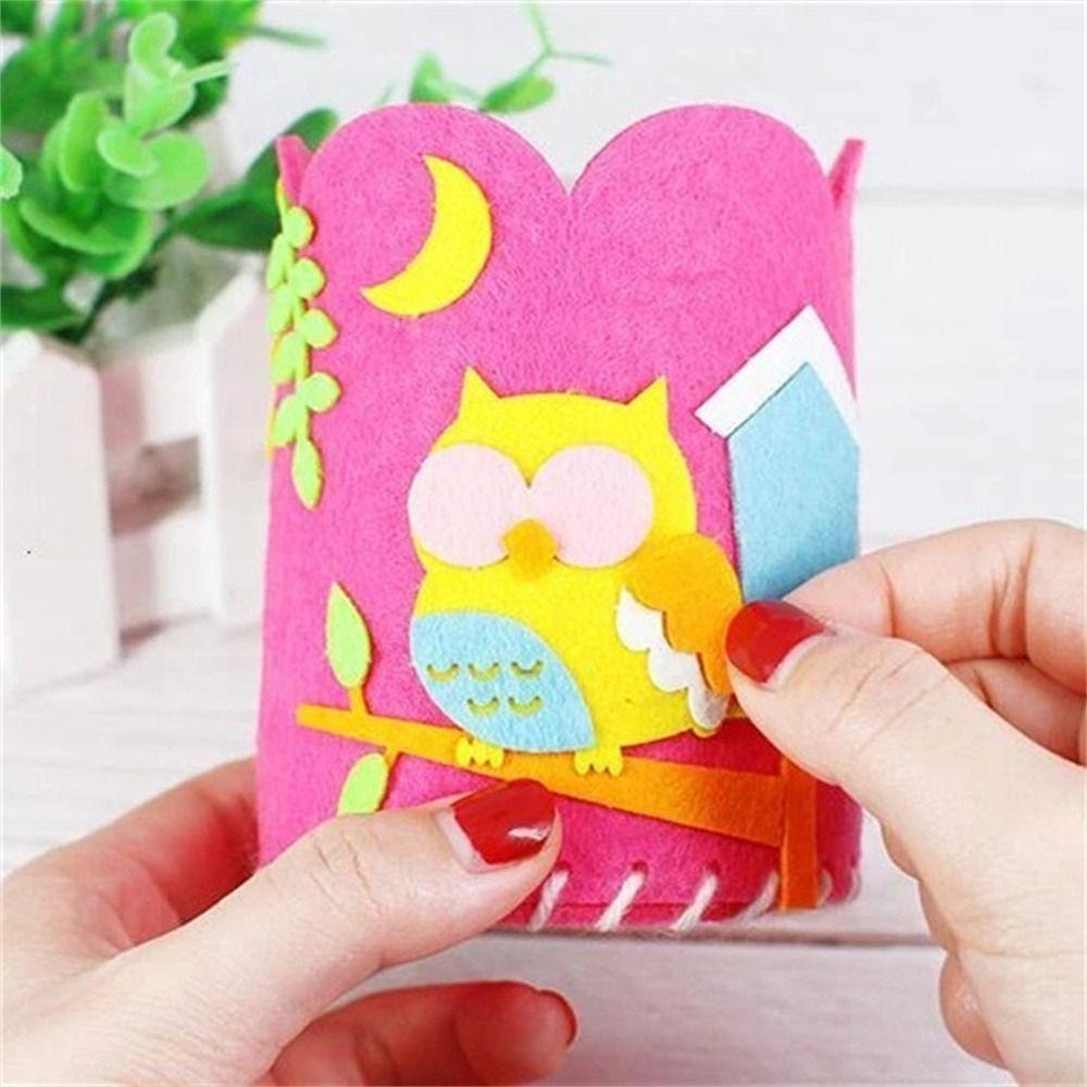 Giá Đỡ Bút Chì DIY Dành Cho Trẻ Em