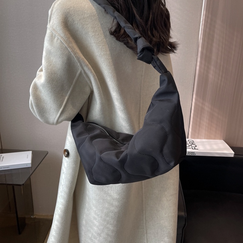 Túi Đeo JASMIN NOIR Chéo Nylon Họa Tiết Mặt Trăng Nửa Thời Trang Nữ Đơn Giản