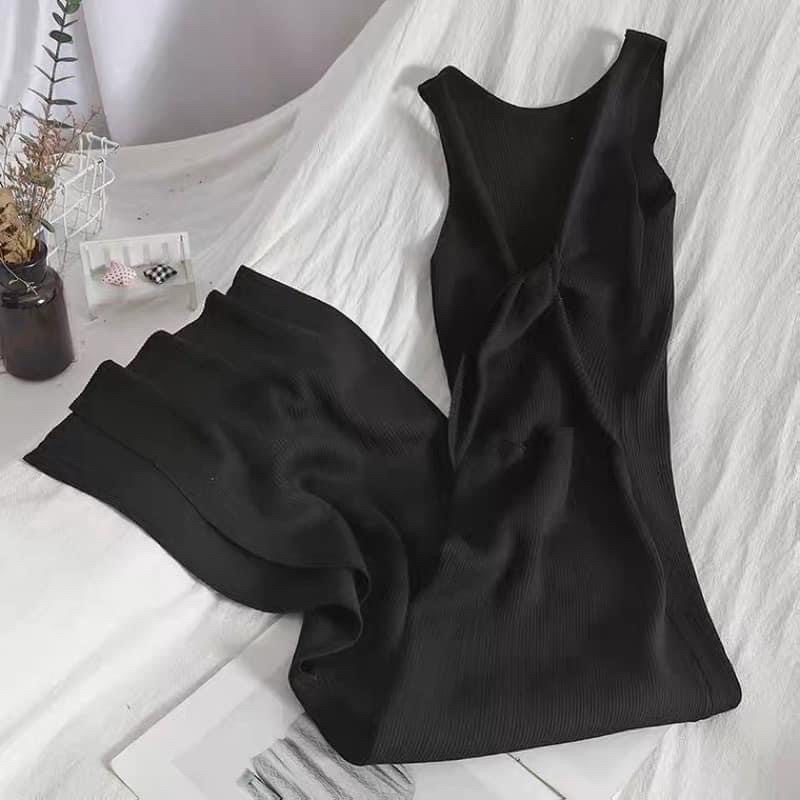 Đầm Thun Ôm Body Xẻ Tà Xoắn Ngực D182