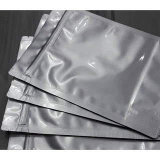 1 cái túi zip bạc 1 mặt size 12x19