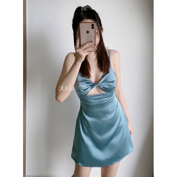 ĐẦM LỤA HAI DÂY XOẮN NGỰC DÁNG NGẮN by SILK LAYER T.