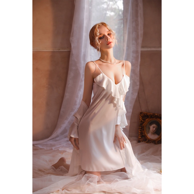 Bộ Đồ Ngủ Bằng Lụa Mát Tay Ngắn Thời Trang Xuân Hè Mới