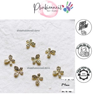 Charm nail hình con bươm bướm cánh tròn