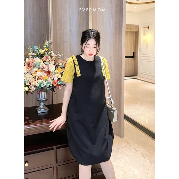 EVERMOM | Đầm đen phối bèo vai ren thêu