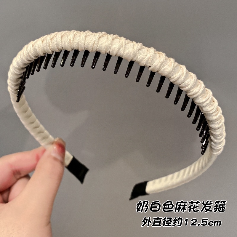 Băng Đô Cài Tóc Hình Đầu Lâu Chống Trượt Dễ Phối Đồ Cho Nữ