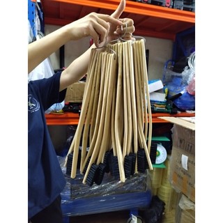 Bàn chải cán dài