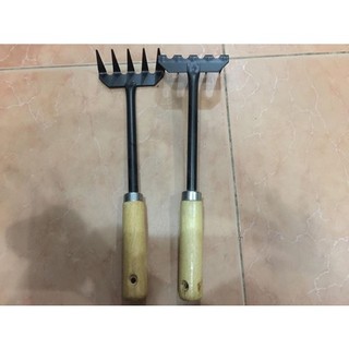 Cào xới đất mini cán gỗ