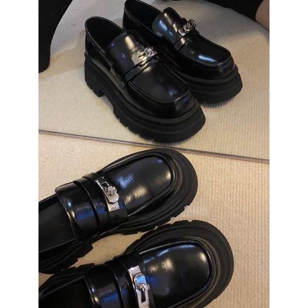 Giày oxford móc khoá cao 5,5 cm 🐥