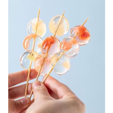 Khay đá tròn alienKhay Làm Đá Bi Tròn 33 Ô