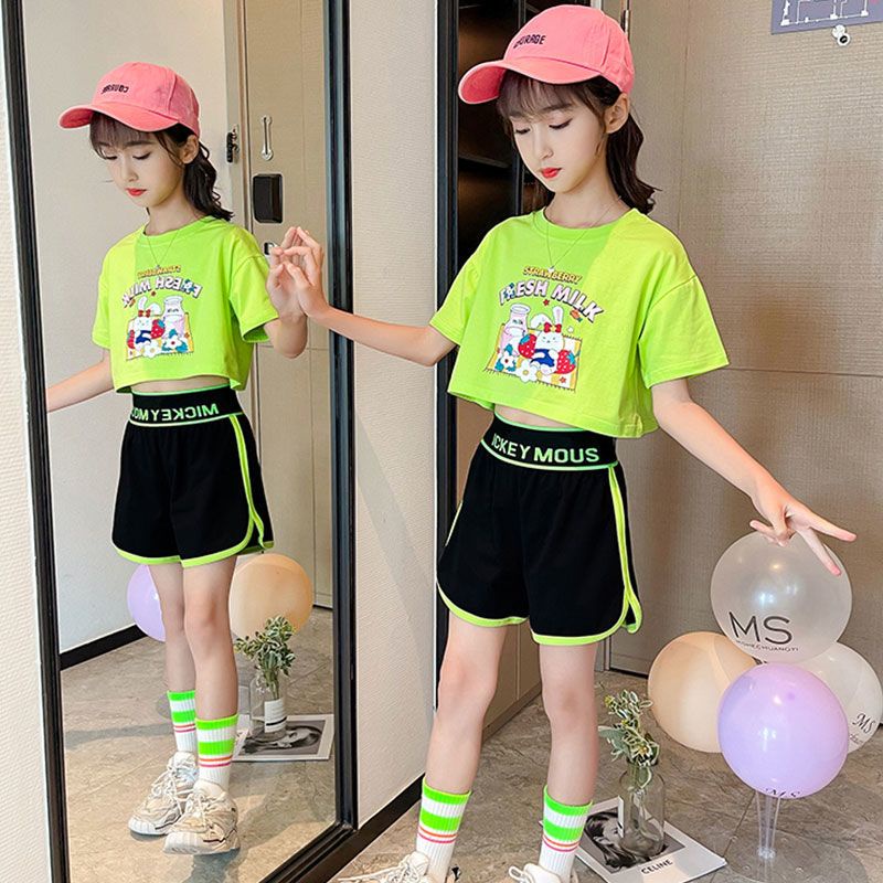 【lnck1o】Bộ quần áo bé gái, quần áo mùa hè, bộ đồ hai mảnh phong cách nước ngoài phiên bản Hàn Quốc dành cho bé gái, bộ đồ thể thao dành cho trẻ em trung niên trở lên, bộ đồ hai mảnh thời trang trẻ em giải trí cho bé gái, điểm bùng nổ