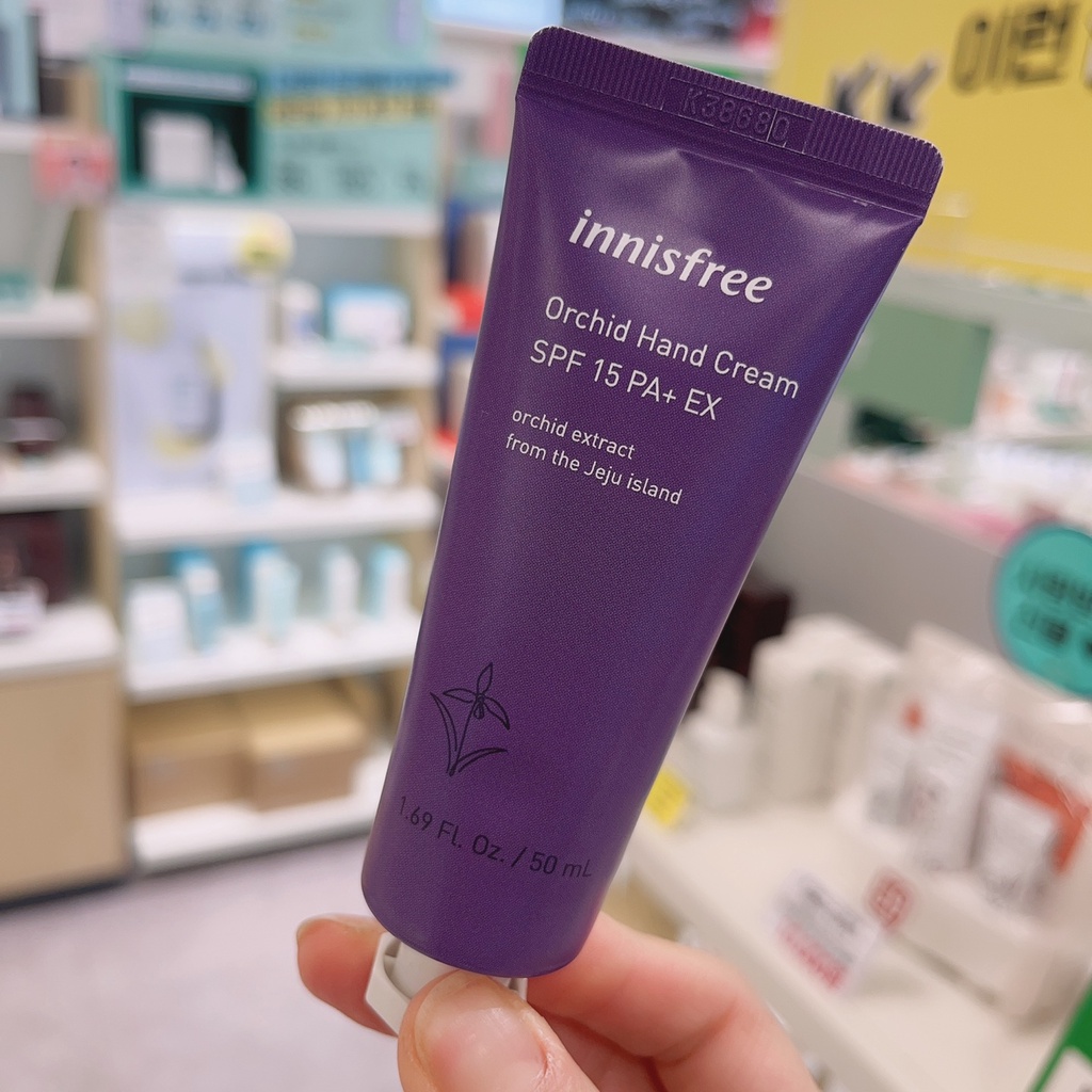 Kem Dưỡng Da Tay Chiết Xuất Trà Xanh / Ô Liu / Hoa Lan Dung Tích 50ml Hiệu innisfree
