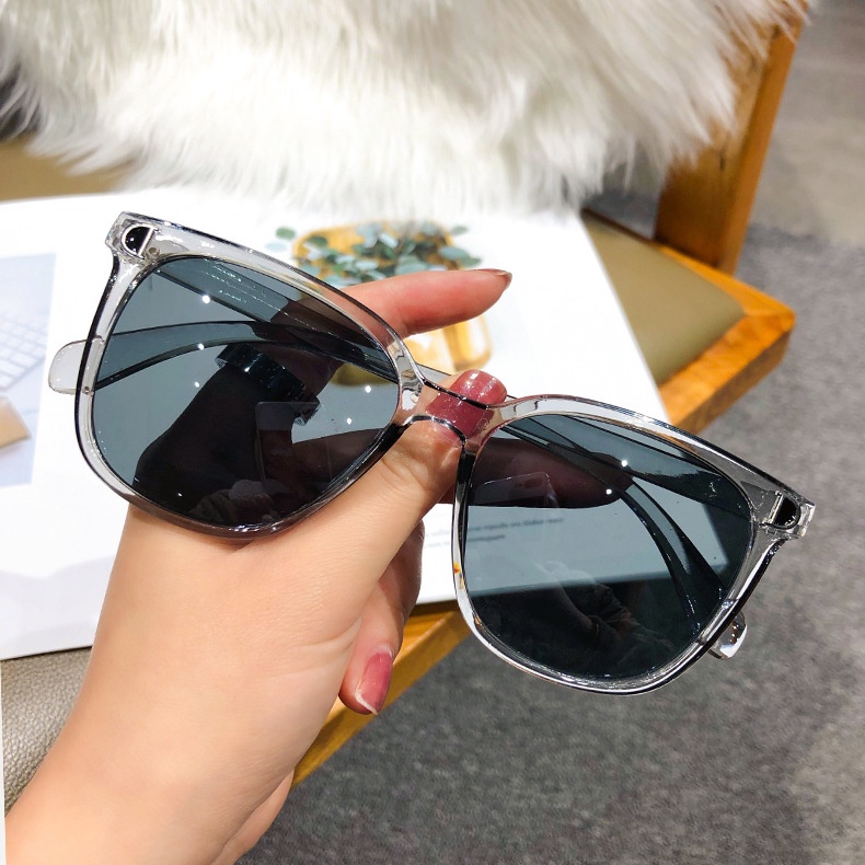 Kính Mát Phân Cực Hình Chữ D Thời Trang Đi Biển Cho Nam Và Nữ