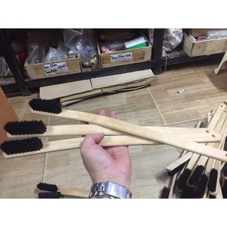 Bàn chải cán dài