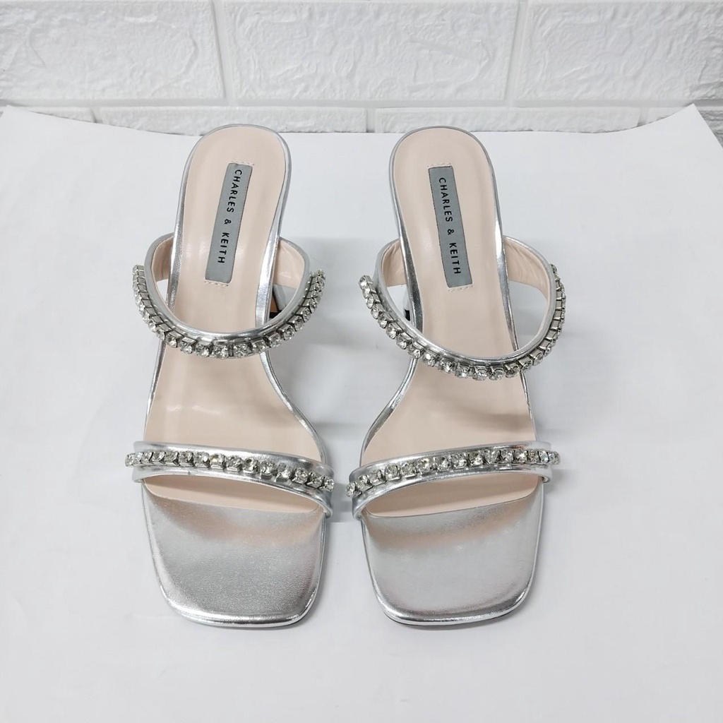 Guốc C&K quai ngang đính đá 9cm