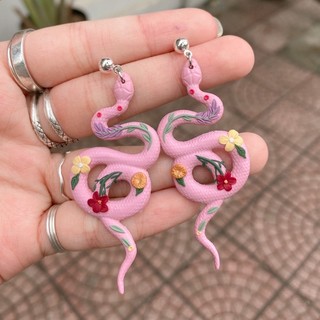Khuyên tai đất sét nung Polymer Clay (Snake-Wildflowers)