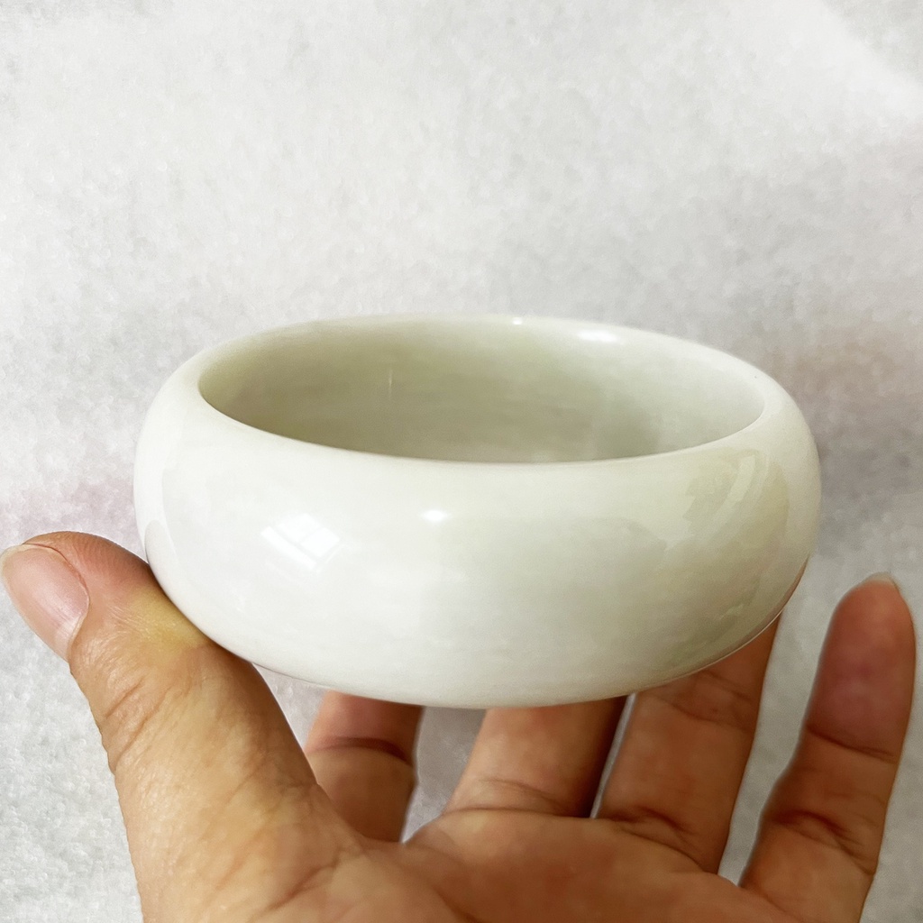 Vòng tay đá trắng  cho người mệnh Thủy và Kim