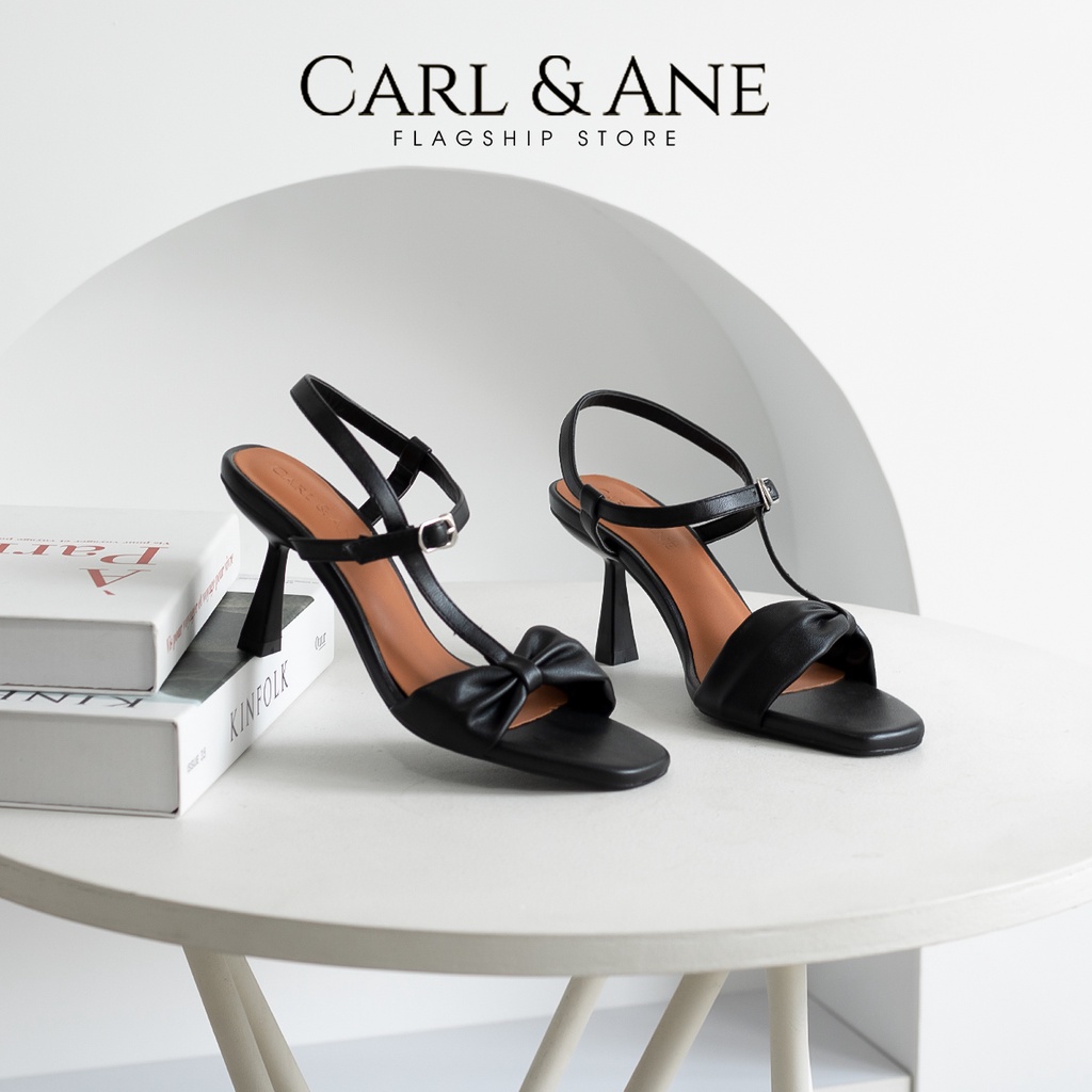 Carl & Ane - Giày cao gót nhọn hỡ mũi quai nơ phối dây cao màu đen - CS017