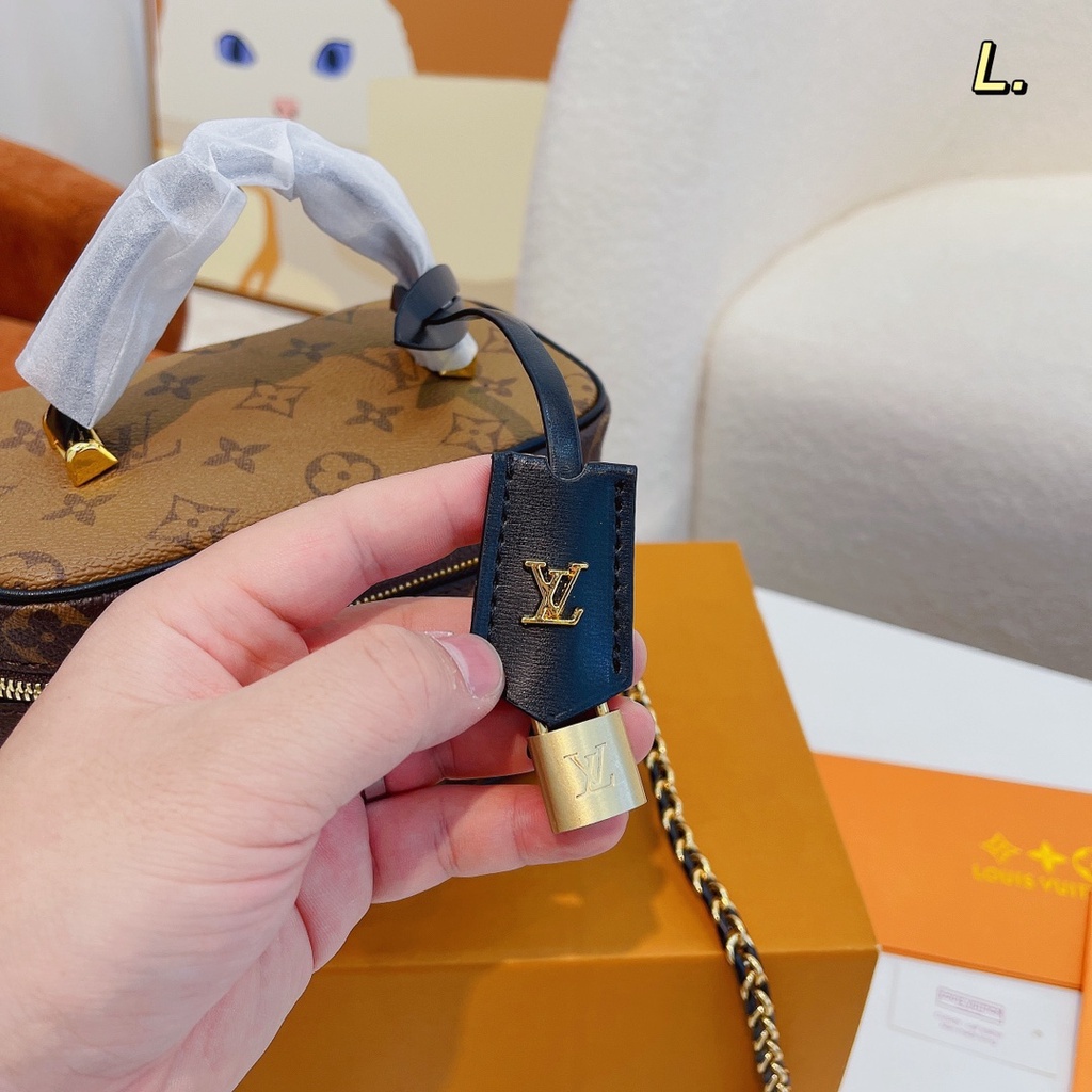 MWJG LV LOUIS VUITTON LV LOUIS VUITTON VANITY Small Handbag MONOGRAM Leather Women's Fashion Style Cosmetic Bag2022