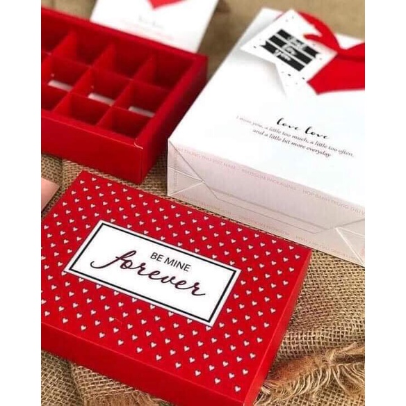 HỘP ĐỰNG SOCOLA 8,9,12 VIÊN