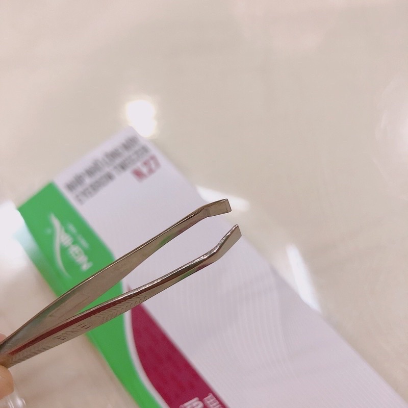 Nhíp nhổ lông mày Kềm Nghĩa - Mẫu Bine N27