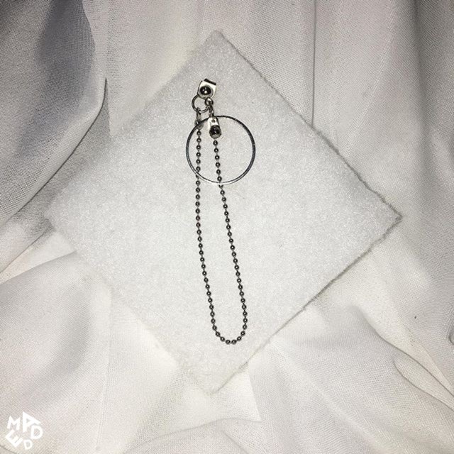 Basic earring