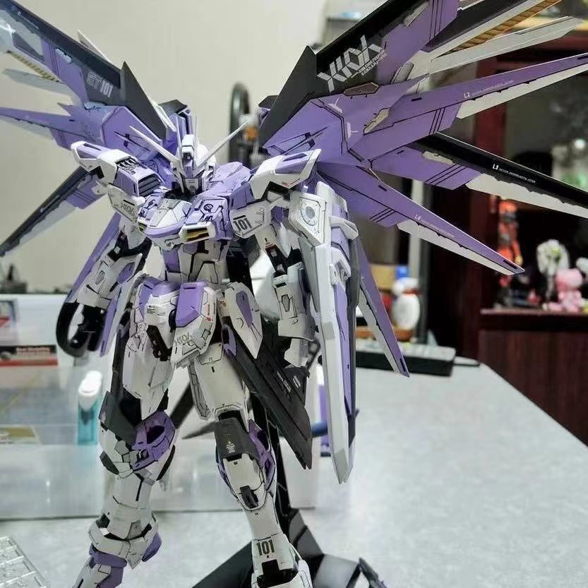 Mô Hình Gundam Lắp Ráp Tỉ Lệ 1: 144