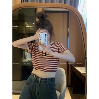 Áo len hè kẻ đỏ croptop