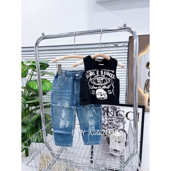 Bộ áo new.no quần bò rách bé