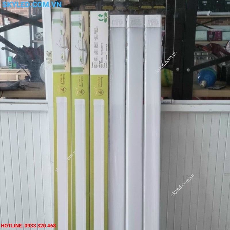 Đèn Led Bán Nguyệt 1m2 36W-60W Ánh Sáng Trắng
