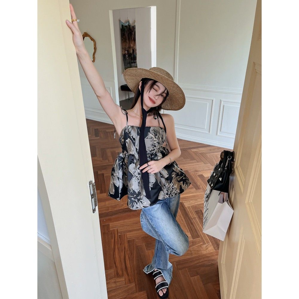 (Sẵn) Áo hai dây thắt nơ Miuna có hoạ tiết hoa, Áo babydoll hai dây phong cách retro | BigBuy360 - bigbuy360.vn